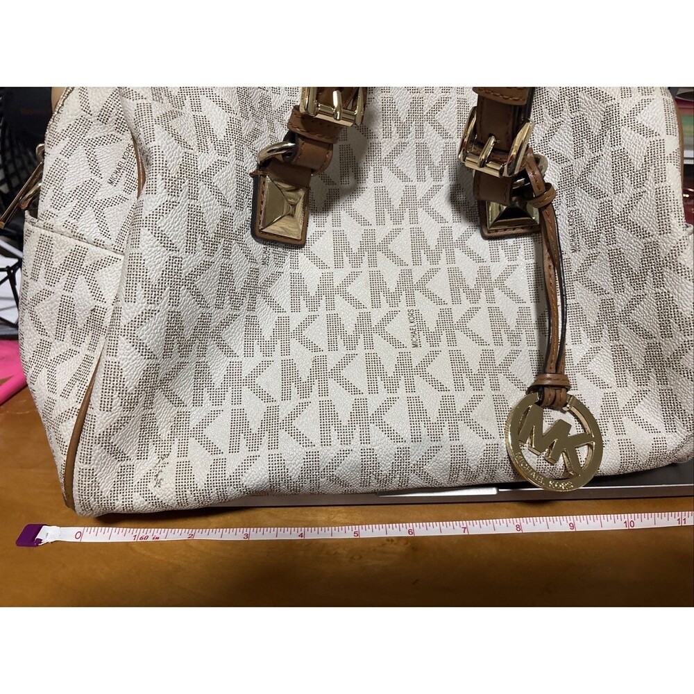Michael Kors Kirby Purse With Dust Bag - Picture 6 of 9